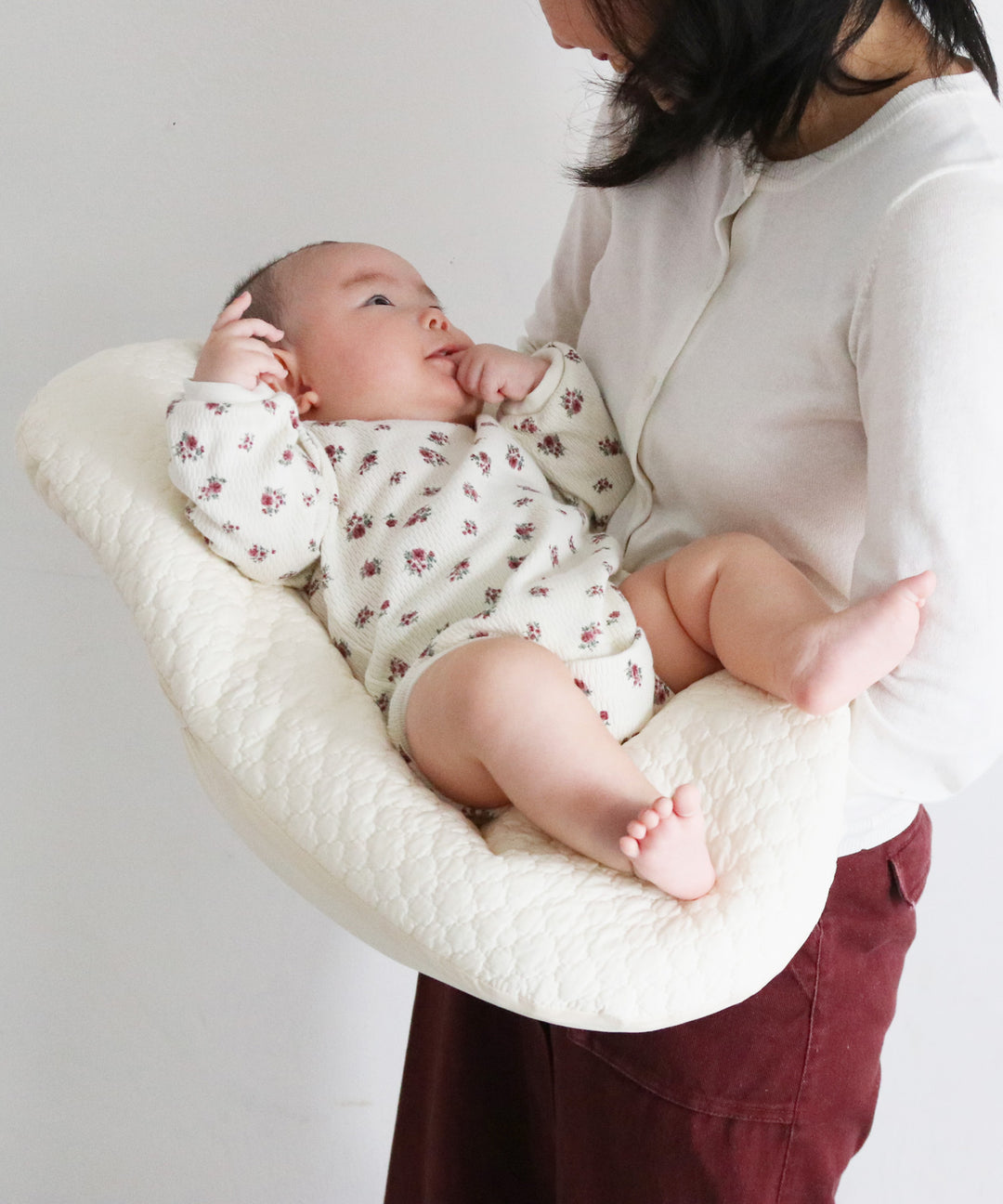 Moses basket + Baby Lounger Pillow (Ibul fabric with Moroccan design)