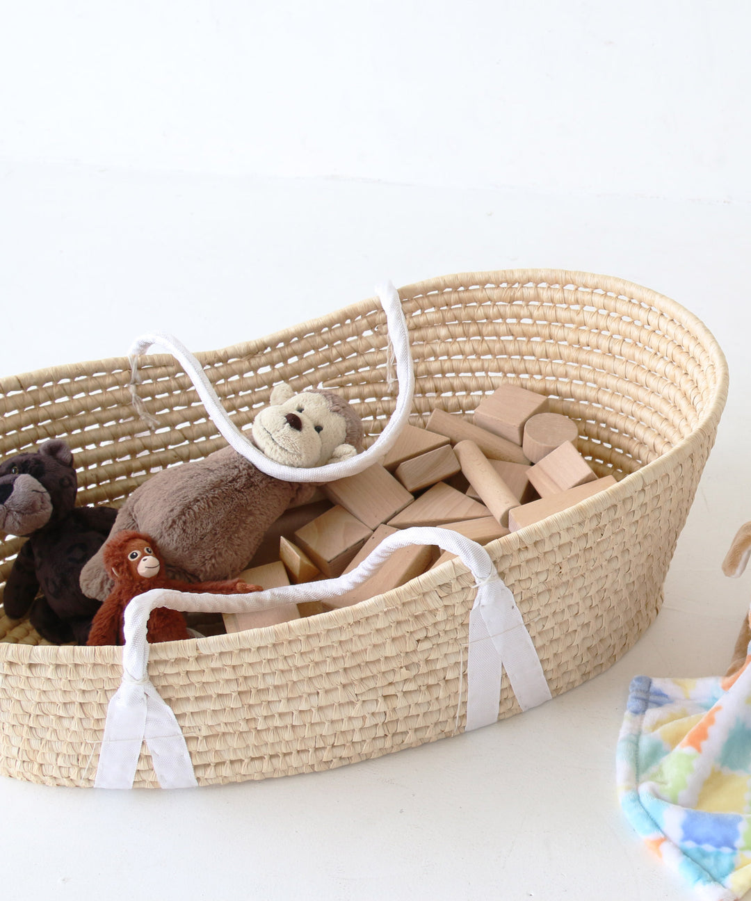 Moses basket + Baby Lounger Pillow (Ibul fabric with Moroccan design)