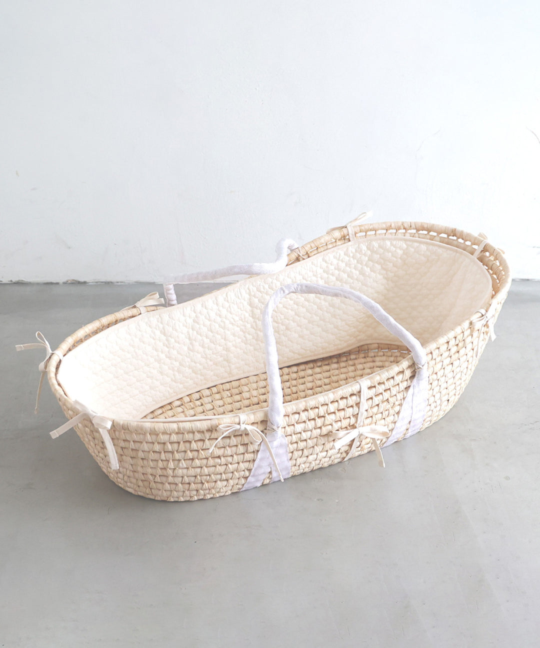 Moses basket bumper (Ibul fabric with Moroccan design)