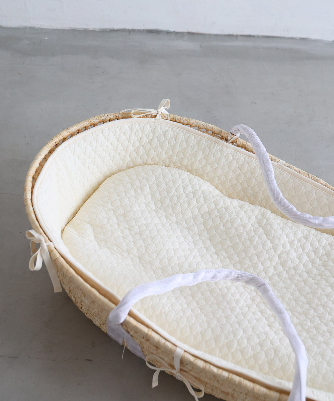 Moses basket bumper (Ibul fabric with Moroccan design)