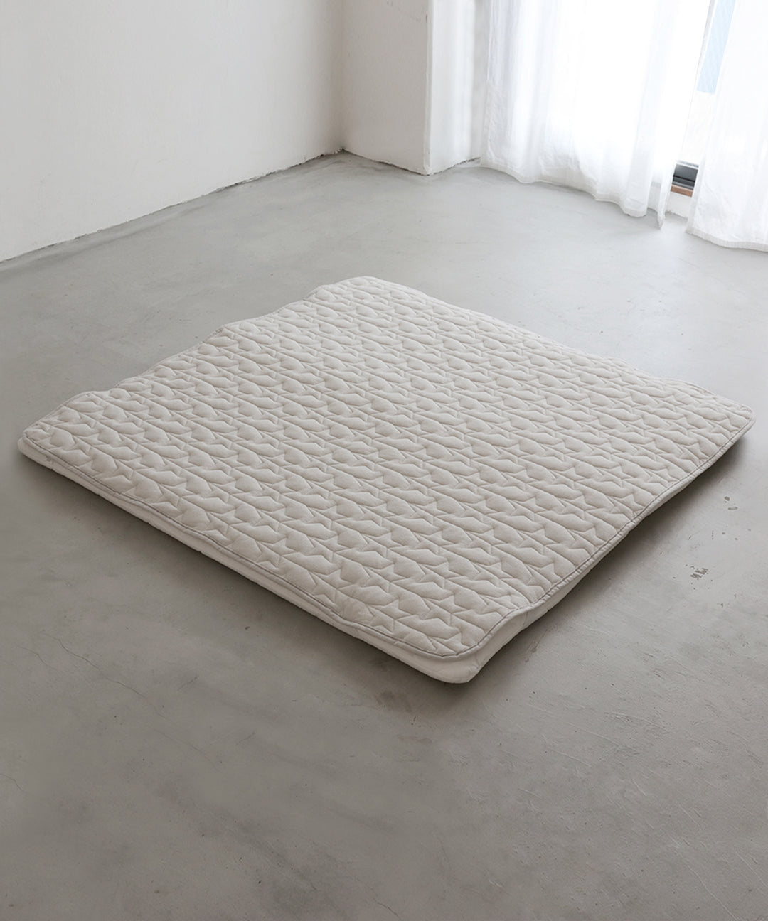 Sleeping mat + [waterproof] mattress pad 47.2″ x 47.2″ (Pile fabric)