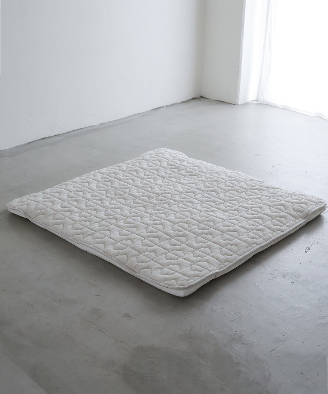 Sleeping mat + [waterproof] mattress pad 47.2″ x 47.2″ (Pile fabric)