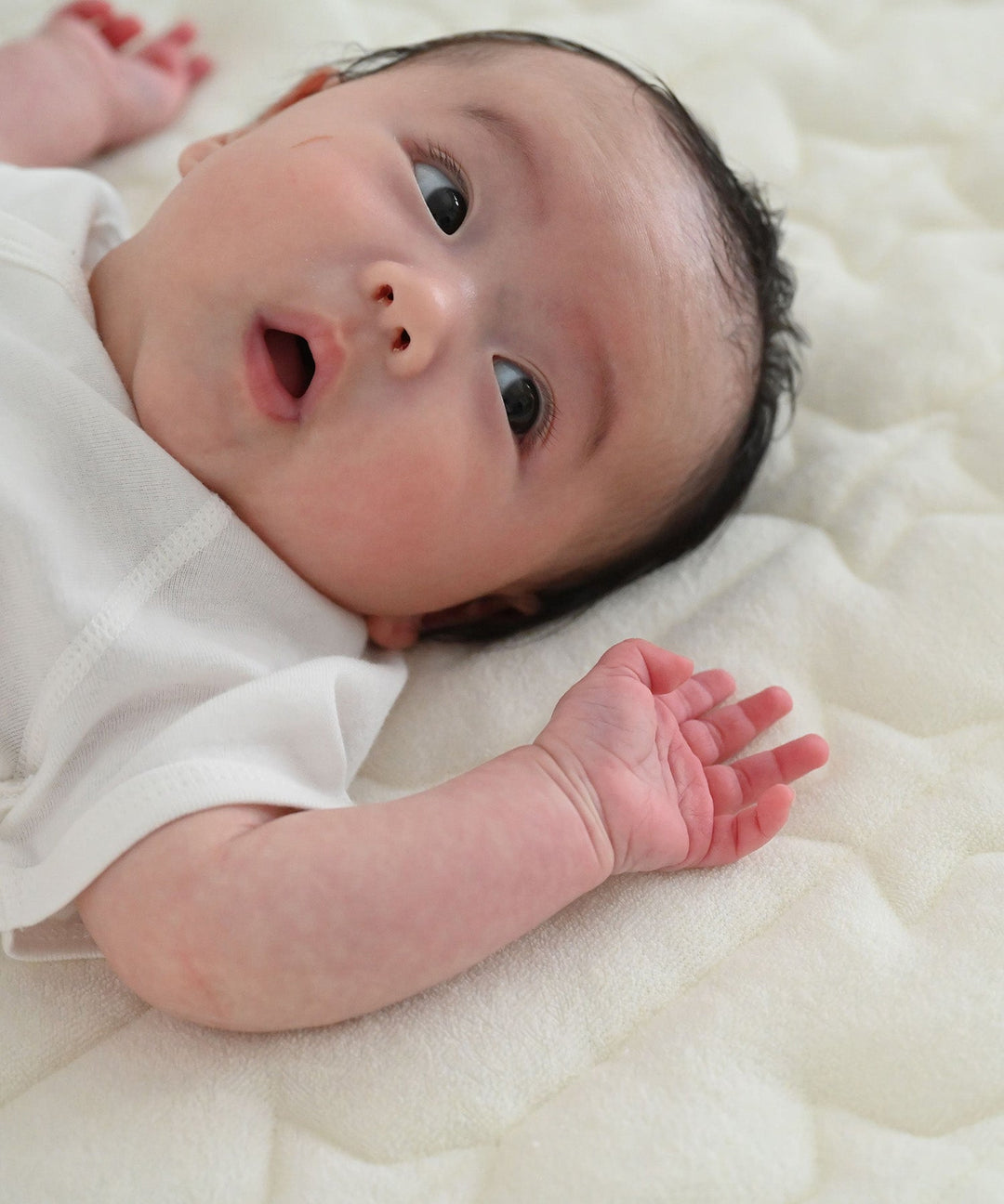 [ระบายความร้อน] แผ่นรองที่นอนเด็ก – กันน้ำ หรือ ผ้าขนสัตว์ (เลือกได้)