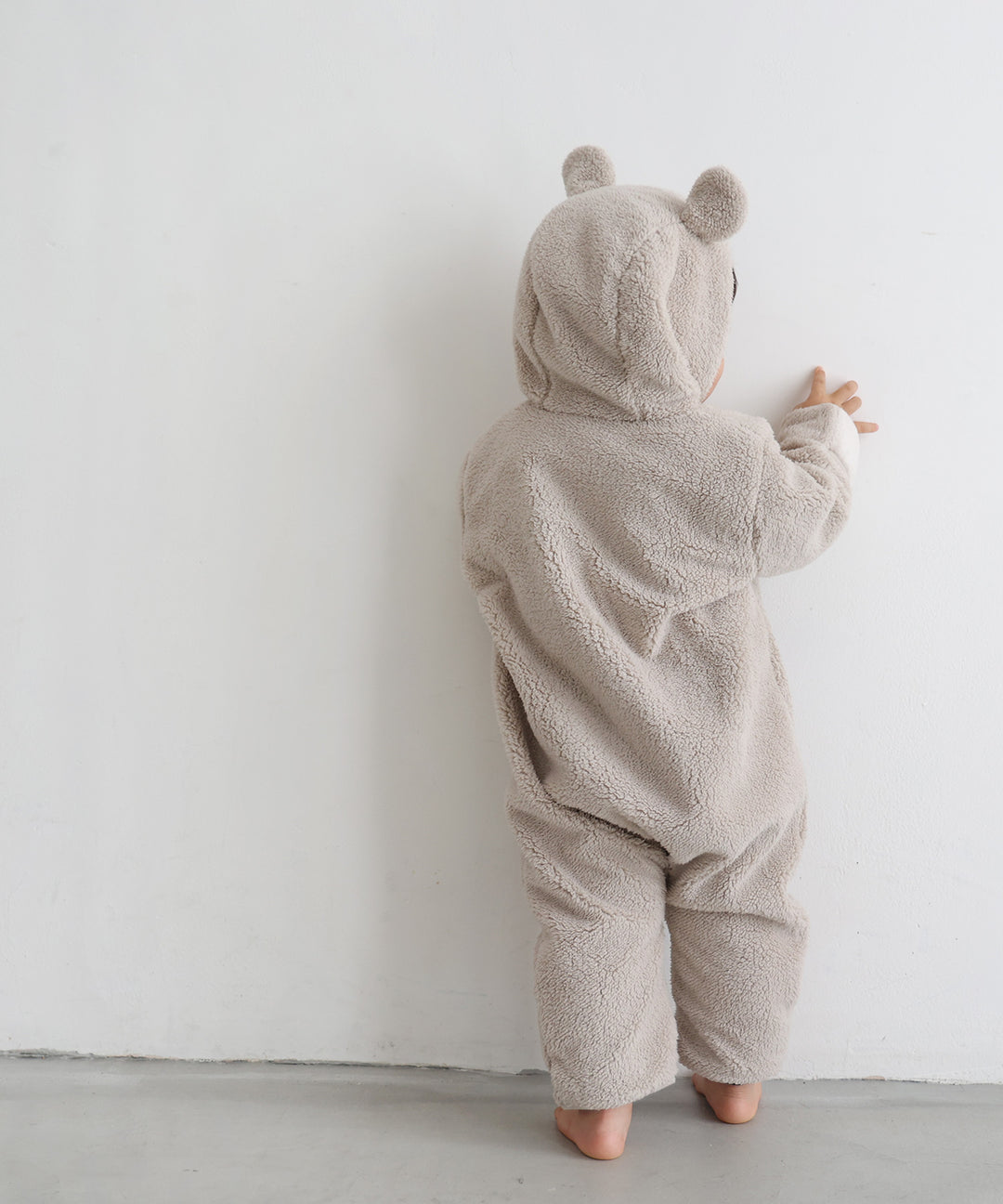 ชุด Hooded Jumpsuit