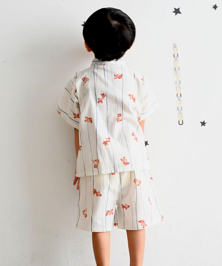 Boys 'Jinbei (ชุดฤดูร้อนญี่ปุ่นดั้งเดิม)