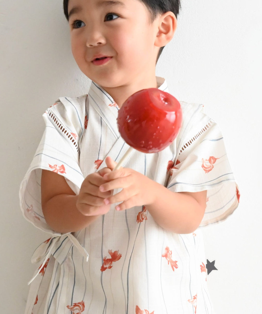 Boys 'Jinbei (ชุดฤดูร้อนญี่ปุ่นดั้งเดิม)