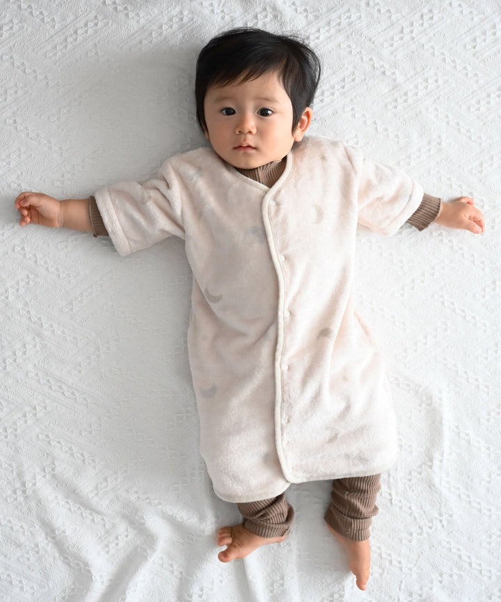 Wearable Blanket (Moisture-absorption & heat-generation)