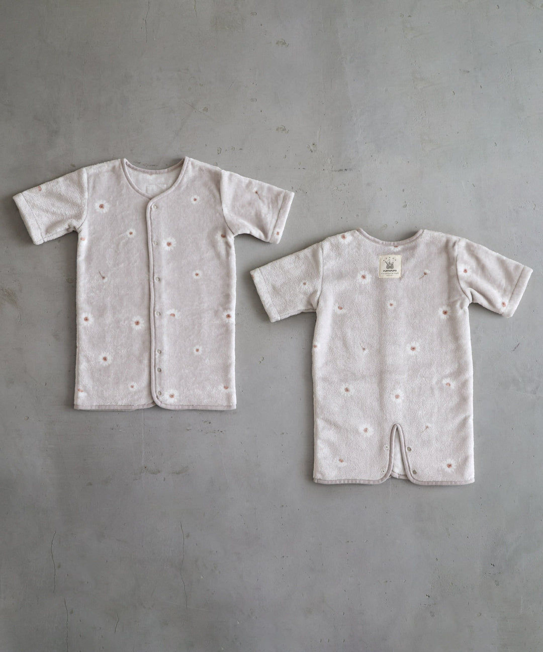 Wearable Blanket (Moisture-absorption & heat-generation)