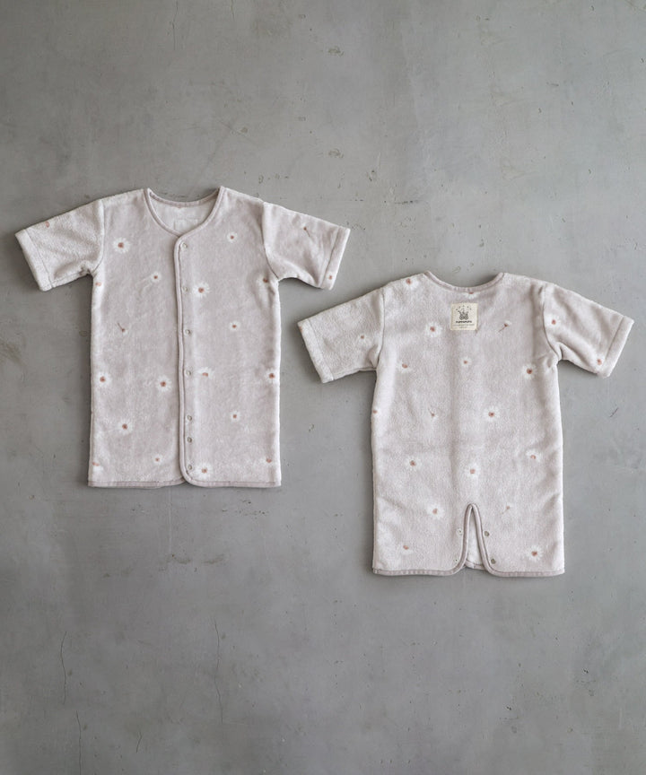 Wearable Blanket (Moisture-absorption & heat-generation)