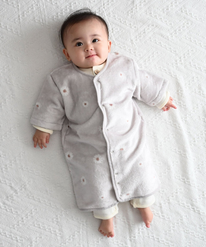 Wearable Blanket (Moisture-absorption & heat-generation)