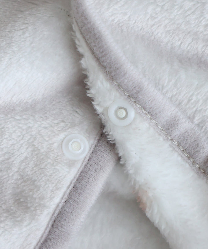 Wearable Blanket (Moisture-absorption & heat-generation)