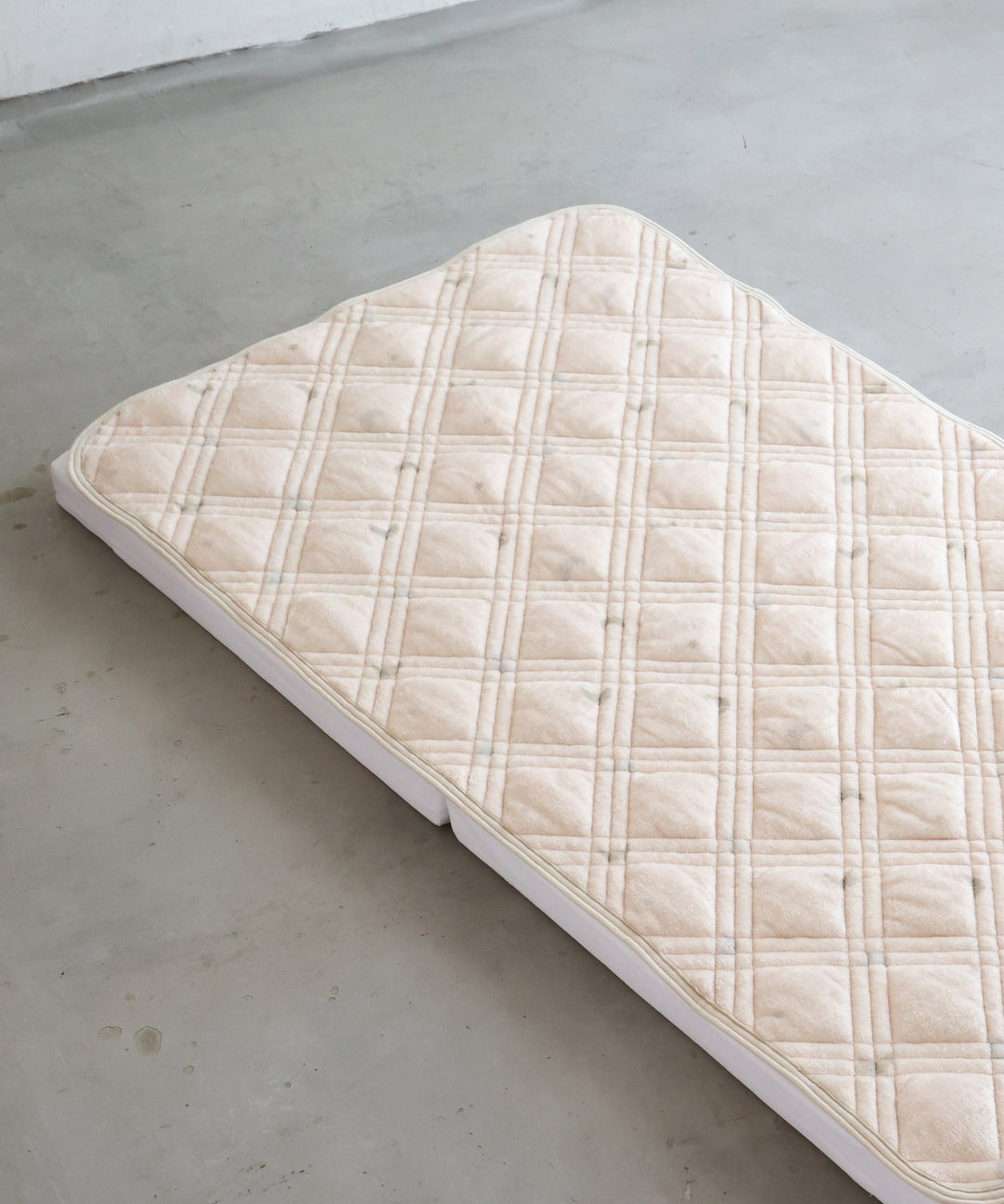 Mattress pad (Moisture-absorption & heat-generation)