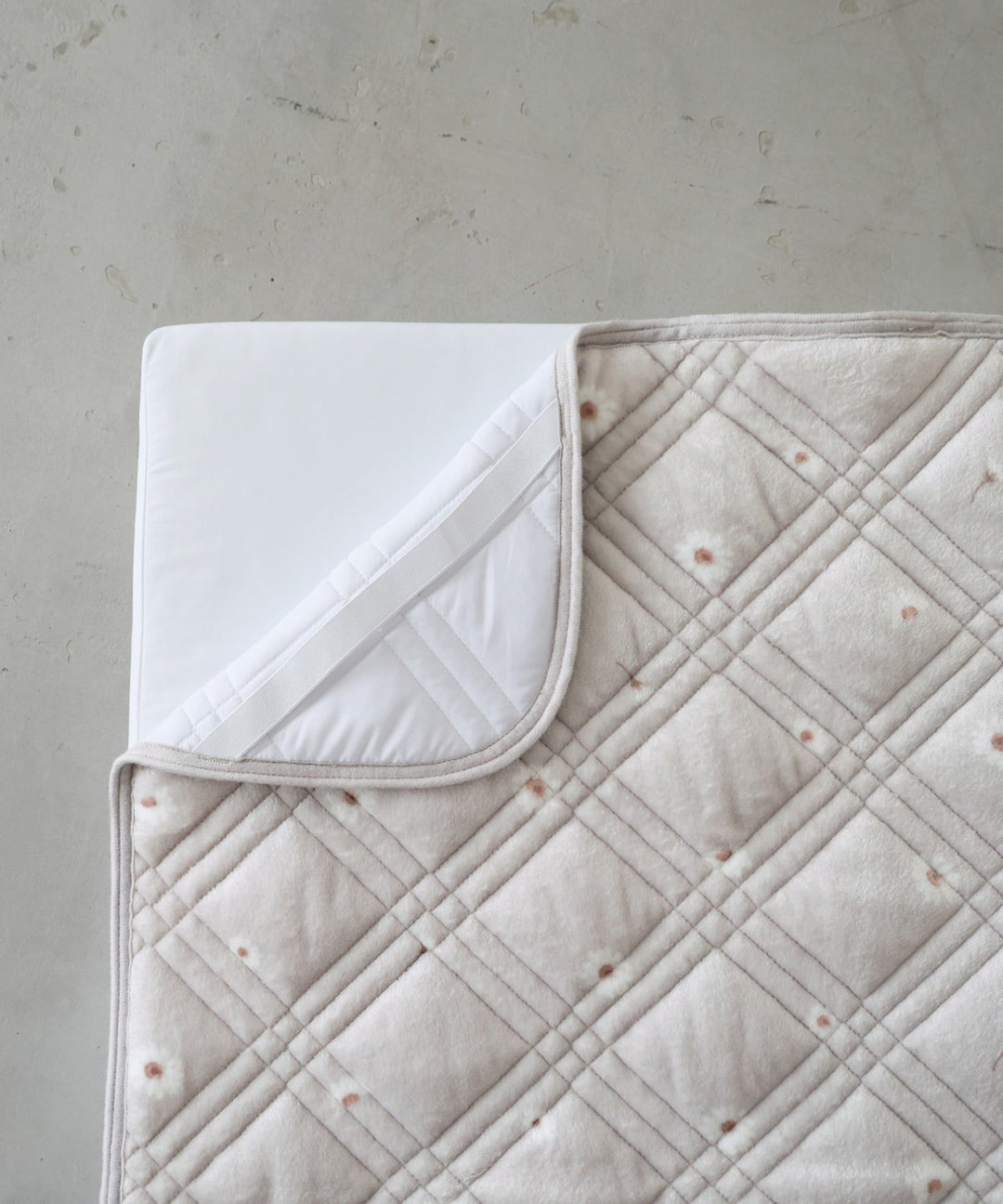 Baby Mattress Pad (Moisture-absorption & heat-generation)