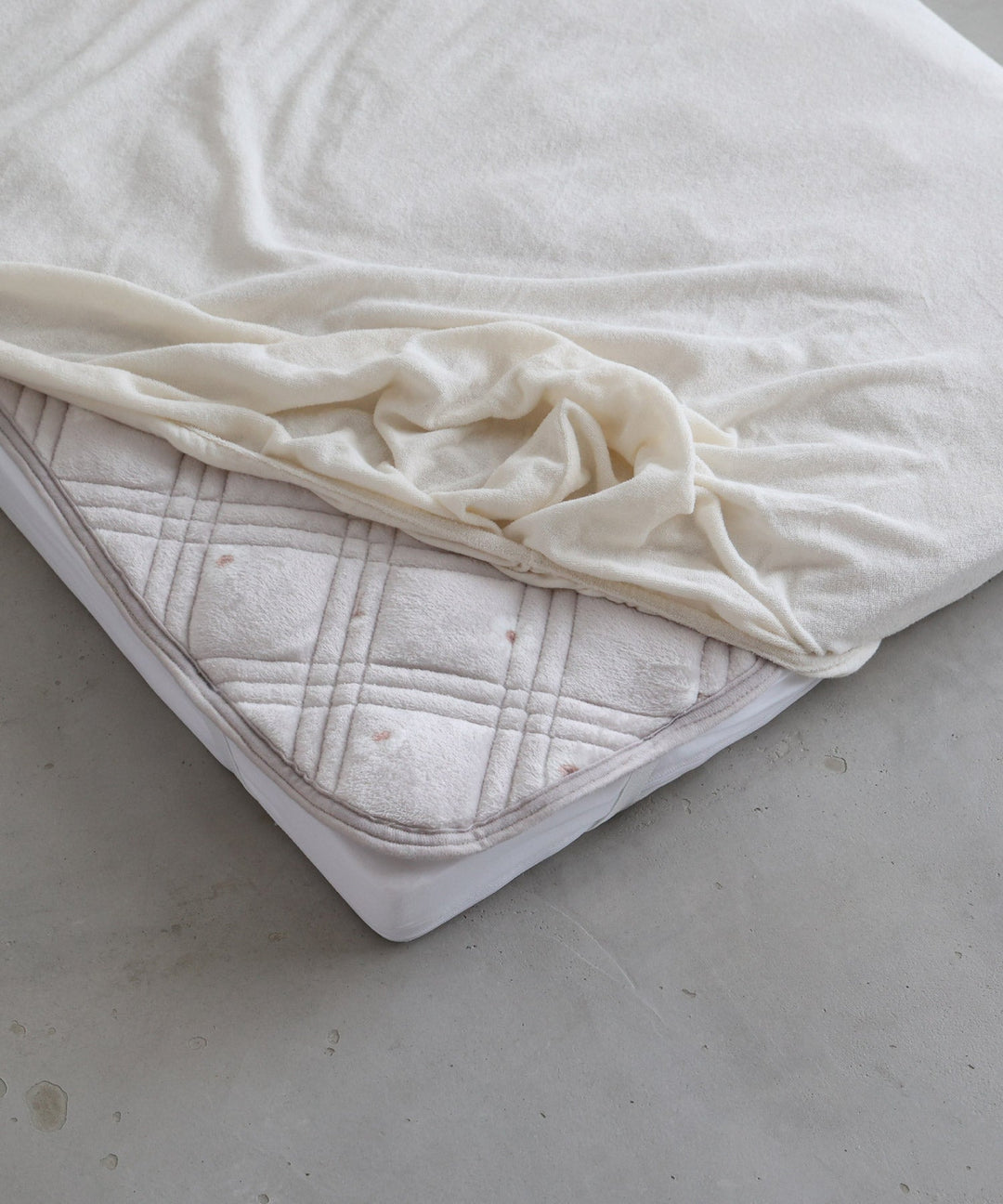 Baby Mattress Pad (Moisture-absorption & heat-generation)