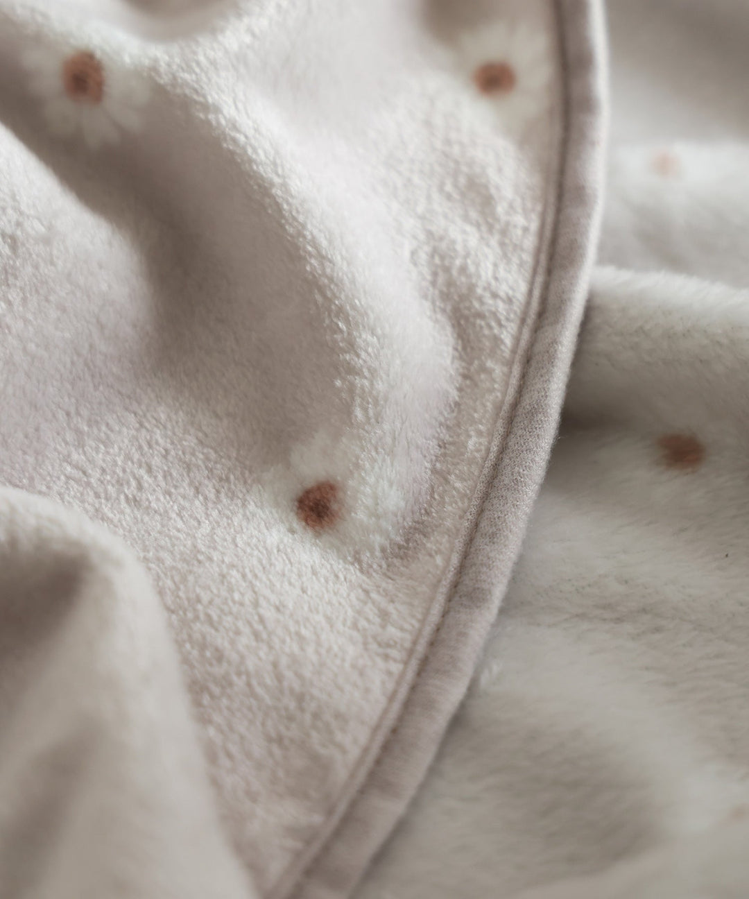 Baby Blanket (Moisture-absorption & heat-generation)