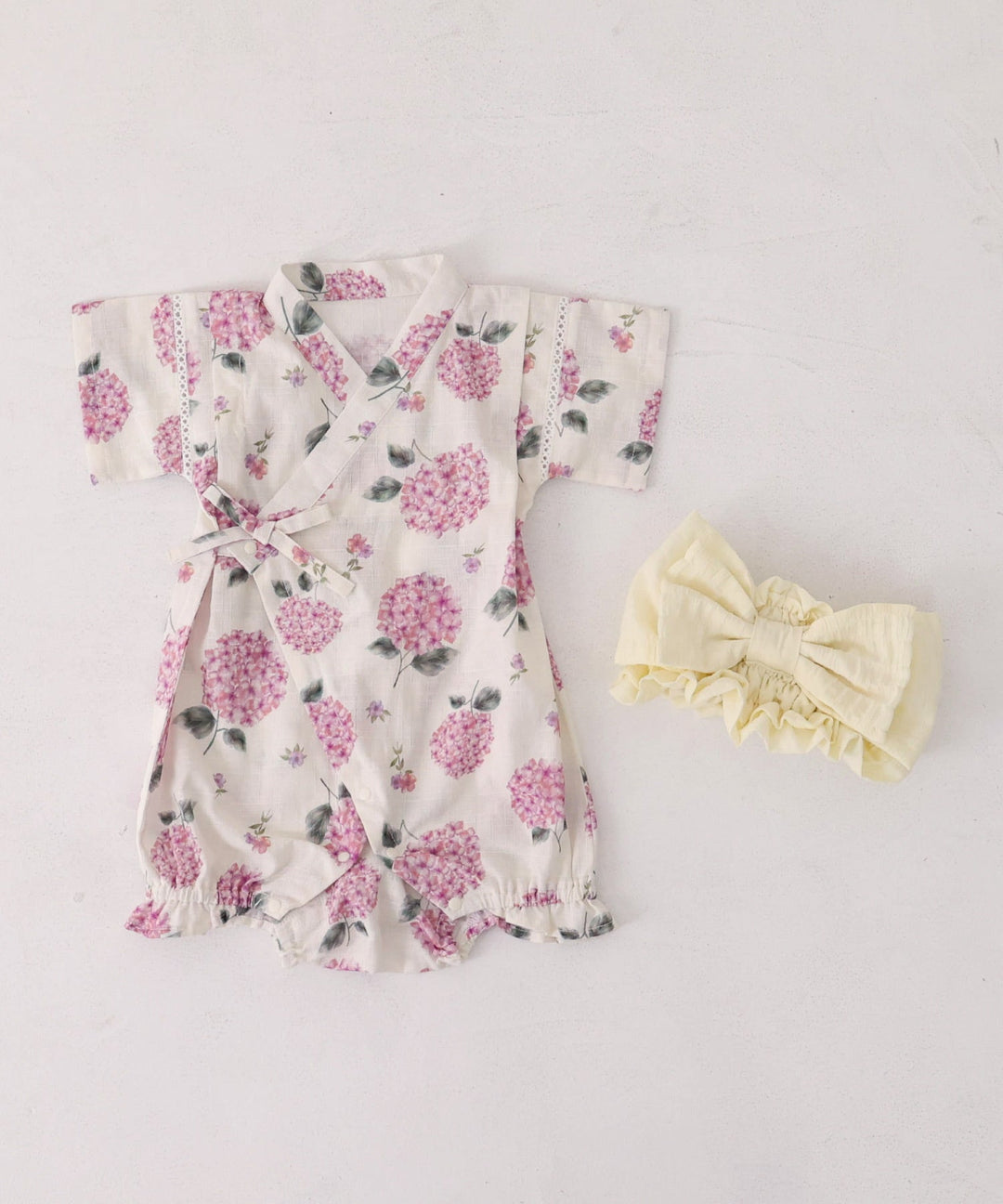 Girls 'Jinbei Romper (ชุดฤดูร้อนญี่ปุ่นแบบดั้งเดิม)