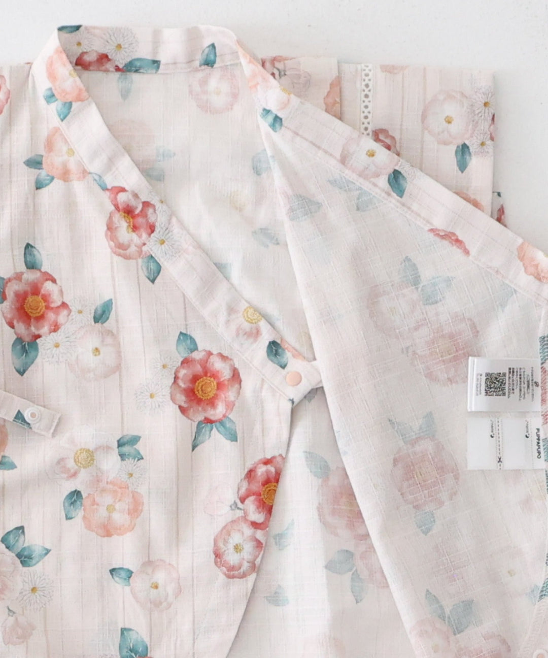 Girls 'Jinbei Romper (ชุดฤดูร้อนญี่ปุ่นแบบดั้งเดิม)