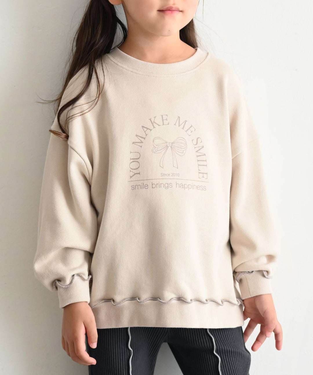 Sweatshirt with Lettuce-Stitched Hem