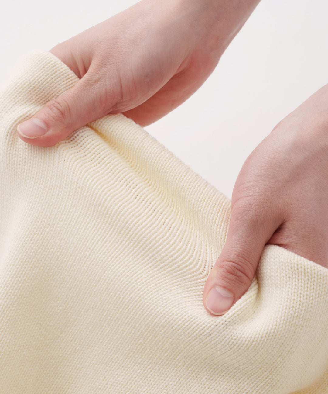 Contrast Trim Round Neck Knit Sweater