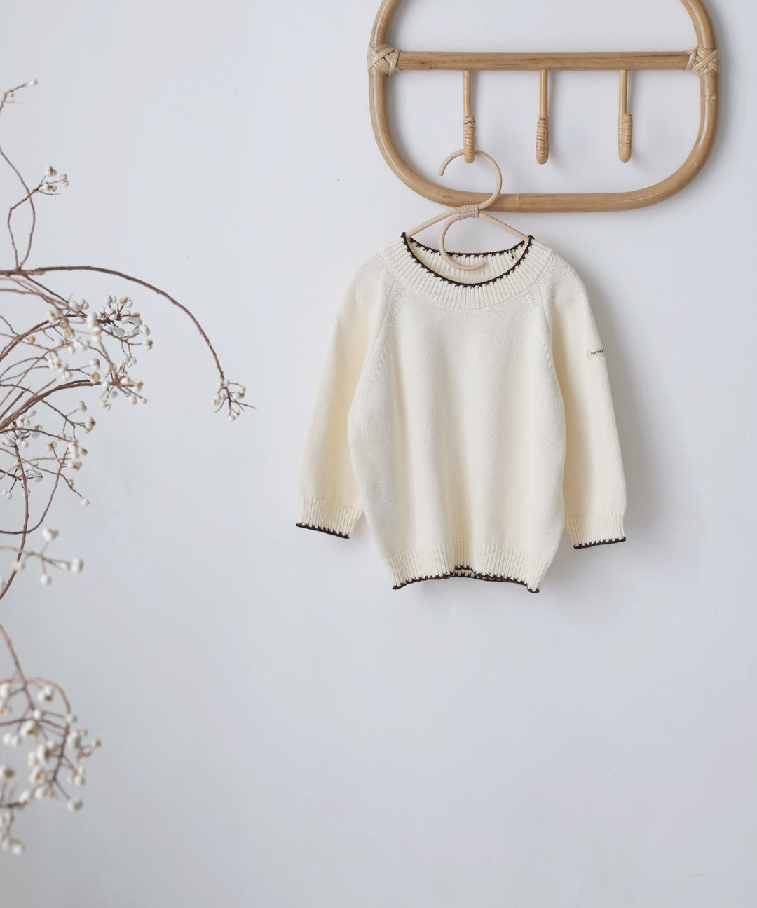 Contrast Trim Round Neck Knit Sweater