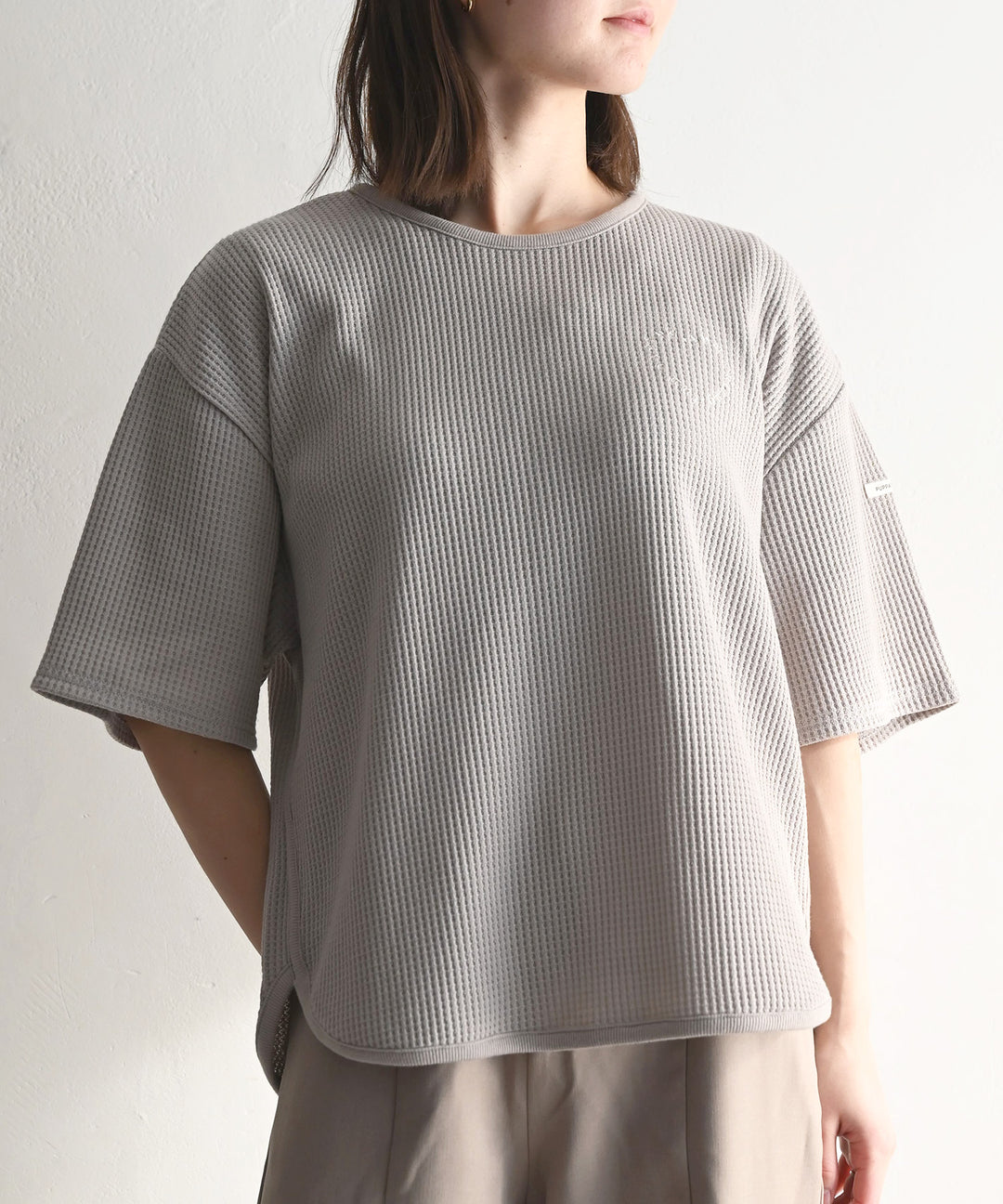 羅紋圓 નીચે 短袖格子 T 恤