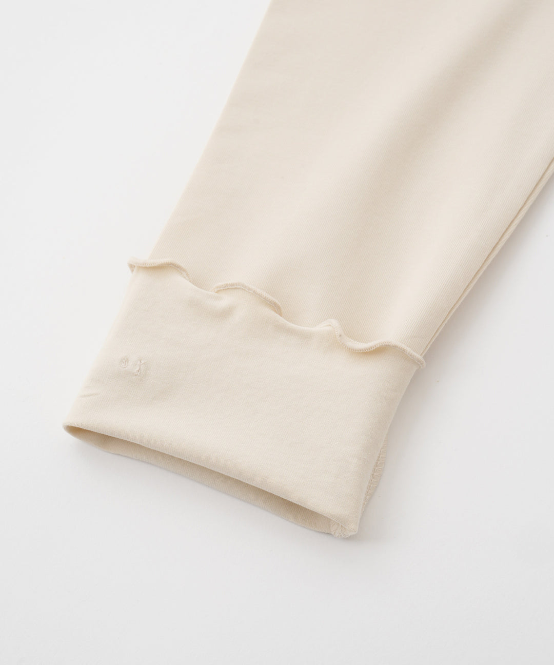 Frill-Trimmed 3/4-Length Leggings