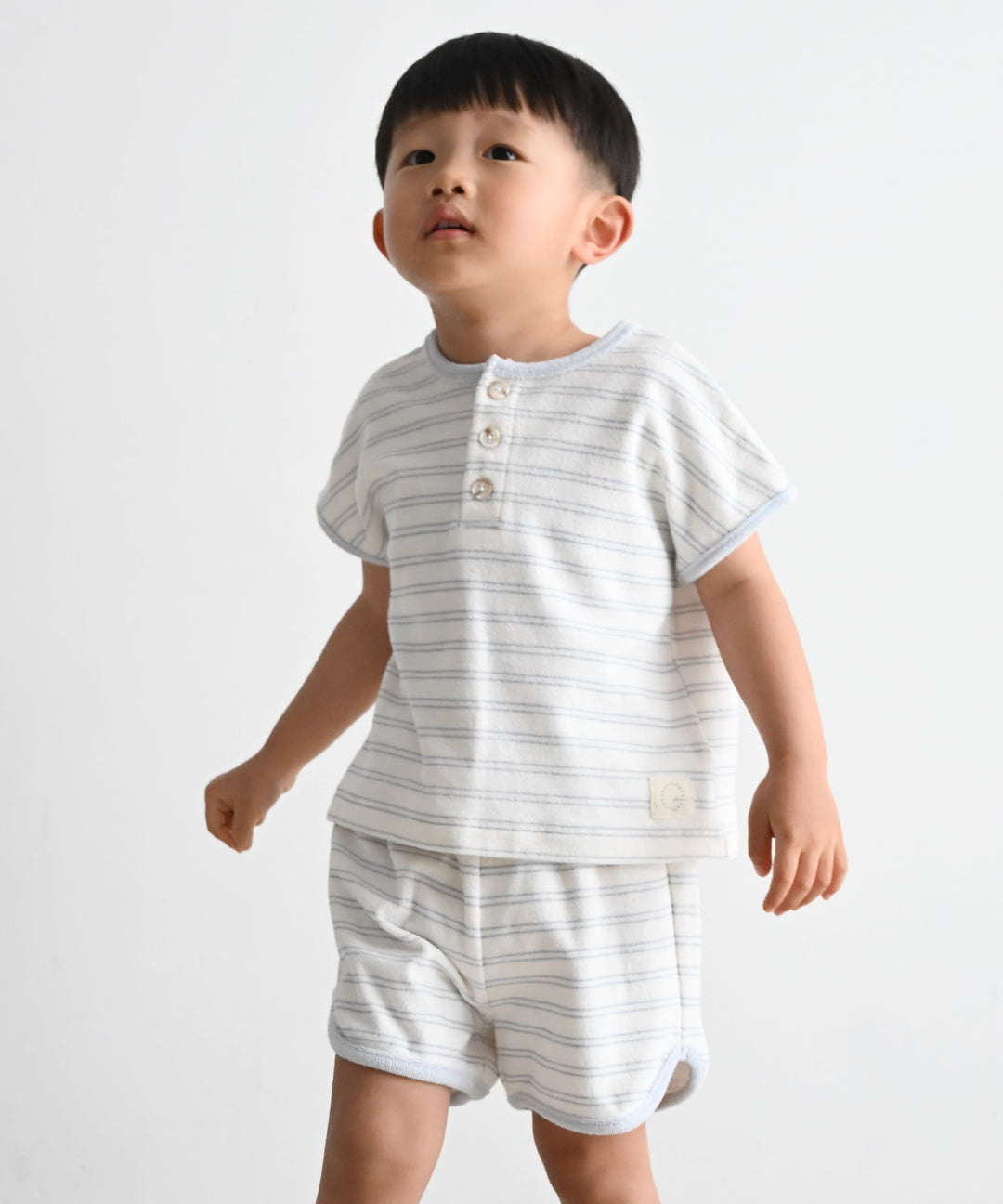 Short-Sleeve T-Shirt & Shorts Set (Pile Fabric)