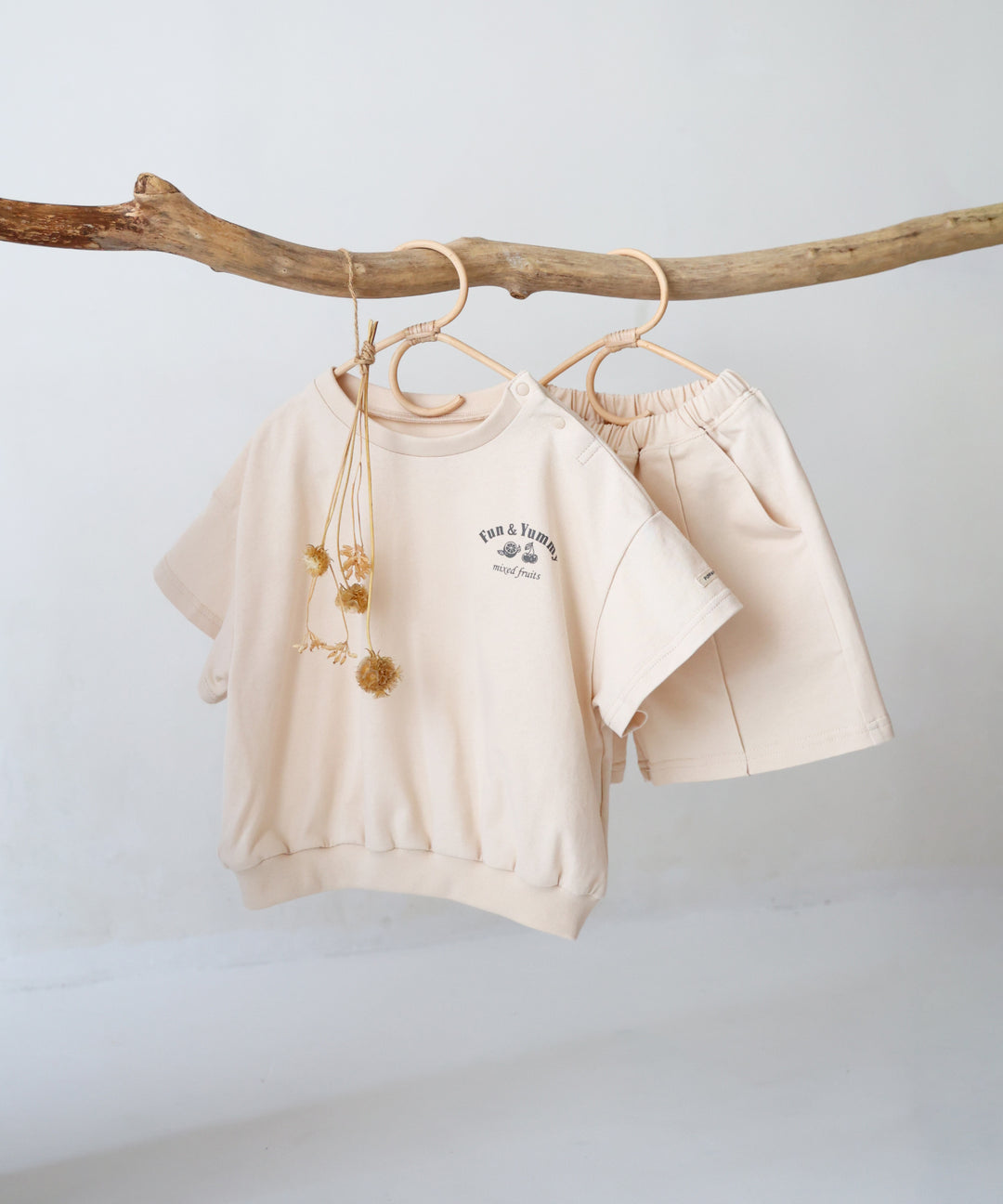 Short-Sleeve T-Shirt & Shorts Set (Lightweight Sweat Fabric)