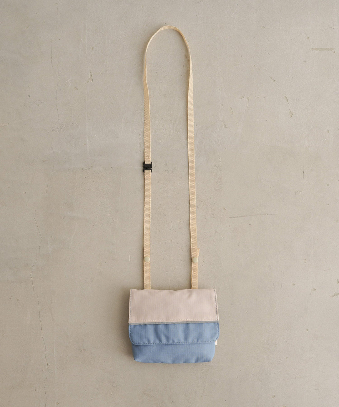 [Water-Repellent] Clip-on Mini Pouch