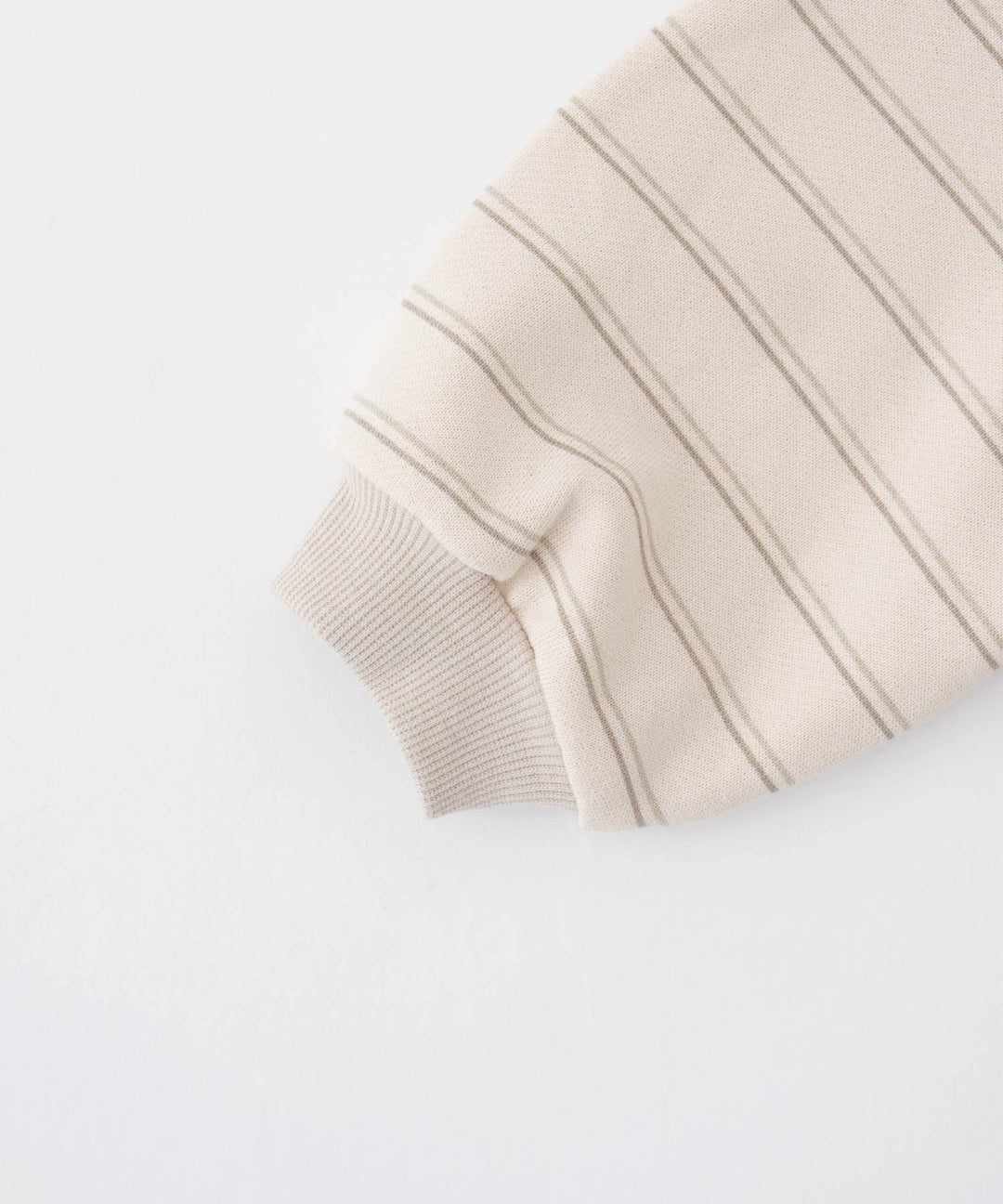 Heart Pocket Sweatshirt