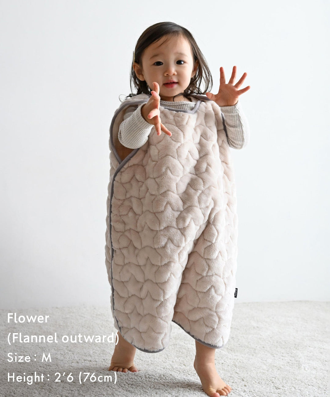 [Moisture-Retaining Flannel × Gauze] Reversible Wearable Blanket