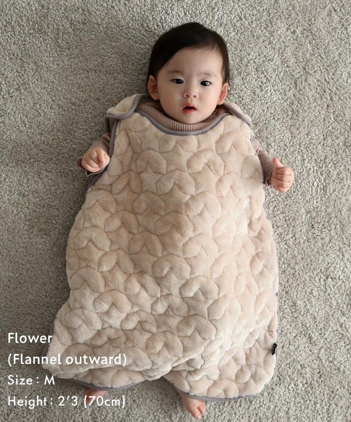 [Moisture-Retaining Flannel × Gauze] Reversible Wearable Blanket