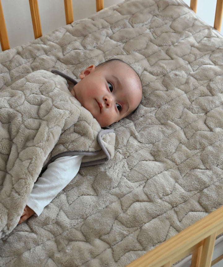 [Moisture-Retaining Flannel × Gauze] Reversible Baby Mattress Pad