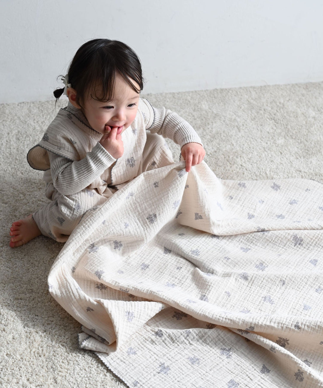 Swaddle blanket 39.4″ x 39.4″ (Double gauze)