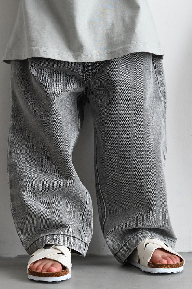 Wide-Leg Denim Pants