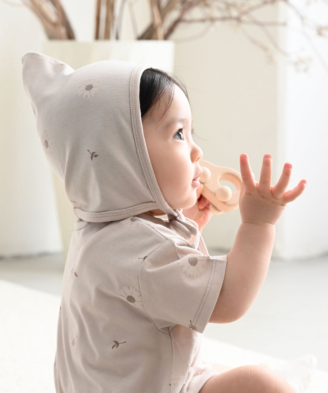 Short-sleeved Printed Romper with Bonnet