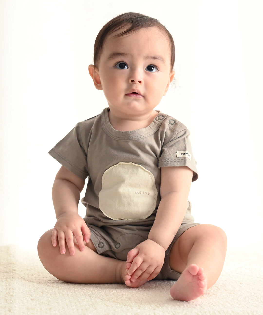 Short-sleeved Romper with Motif Patch